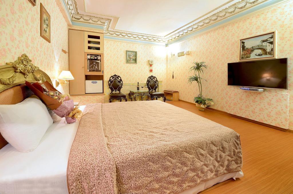 טאינאן Holland Village Motel מראה חיצוני תמונה
