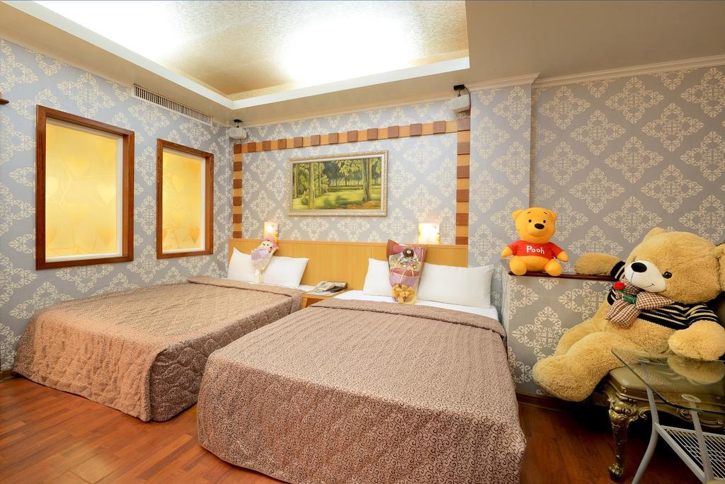 טאינאן Holland Village Motel מראה חיצוני תמונה